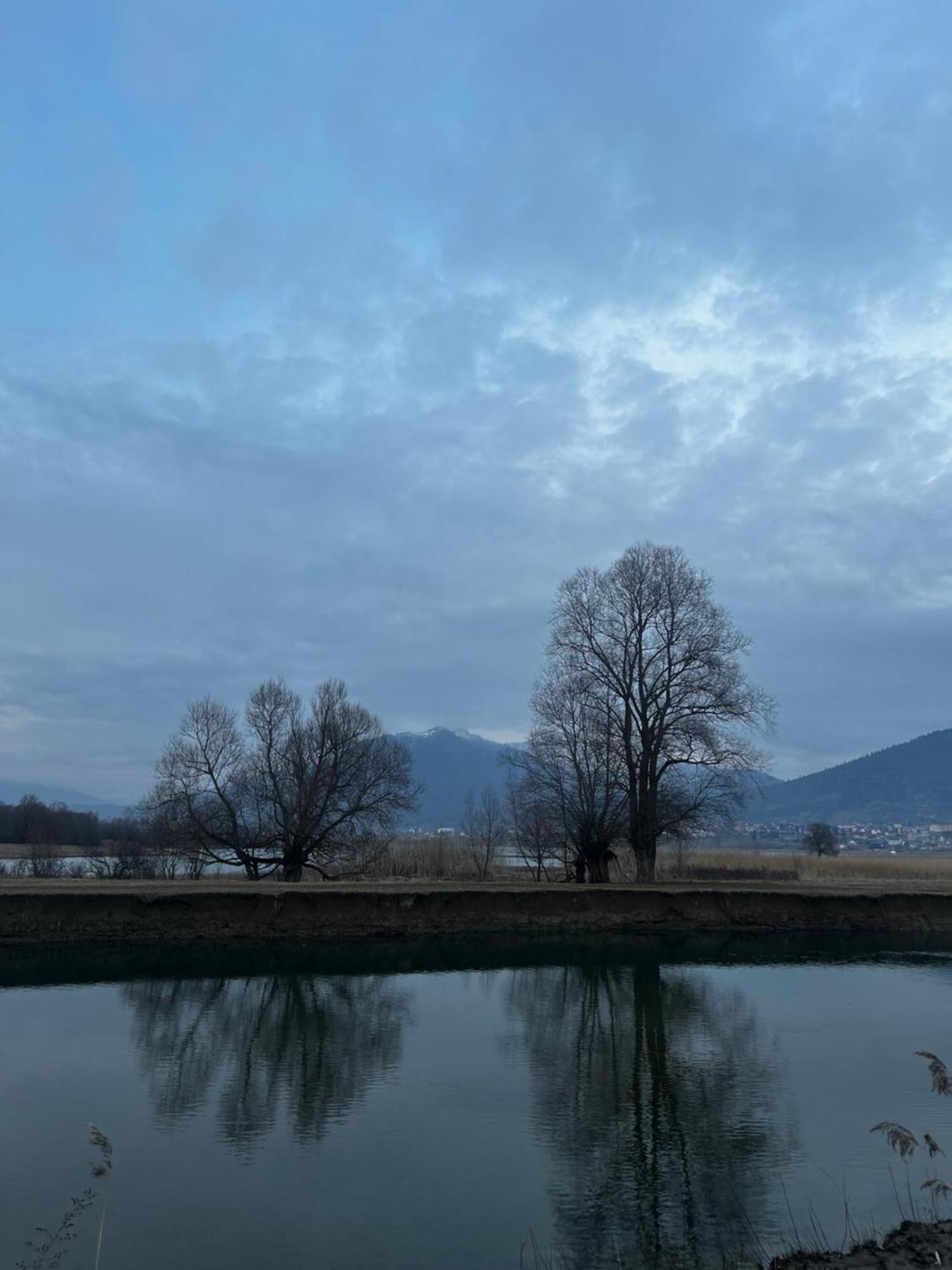 GusinjeOazaa Retreat别墅 外观 照片